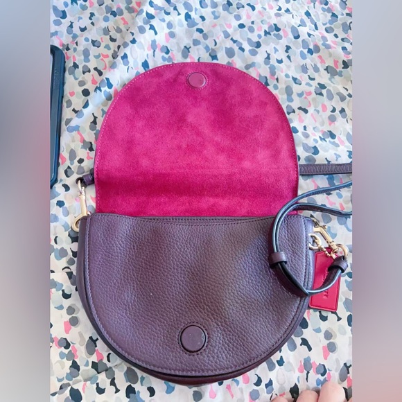 Coach Ellen Crossbody Bag with Daisy Appliqué Genuine Leather Stylish Shoulder - Picture 10 of 11